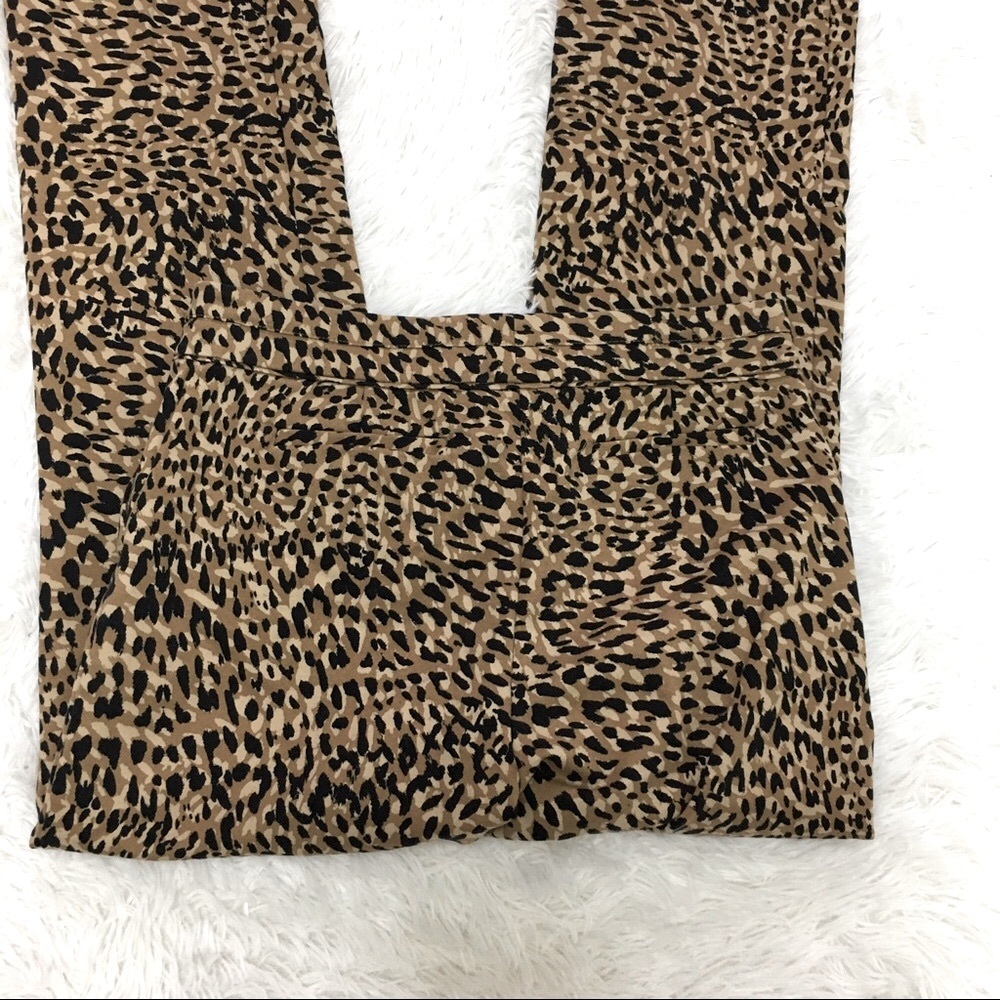 Madison Slimming Leopard Pant size 10P - Picture 2 of 3